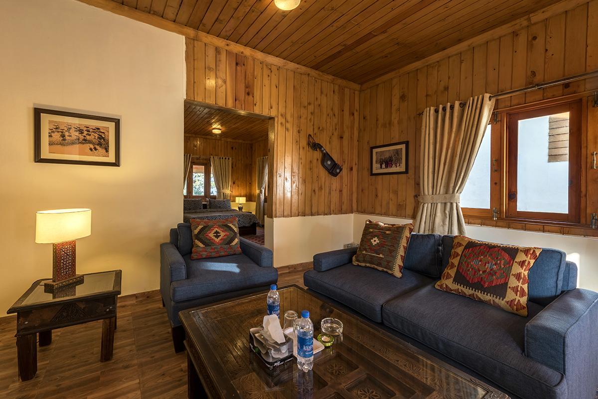 Hotel Arcadian Sprucewoods Shogran Esterno foto